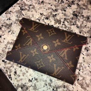 Louis Vuitton Medium Monogram Kirigami Pochette